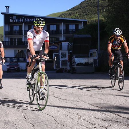 אלפה ד'הואז La Vallee Blanche Bikehotel מראה חיצוני תמונה